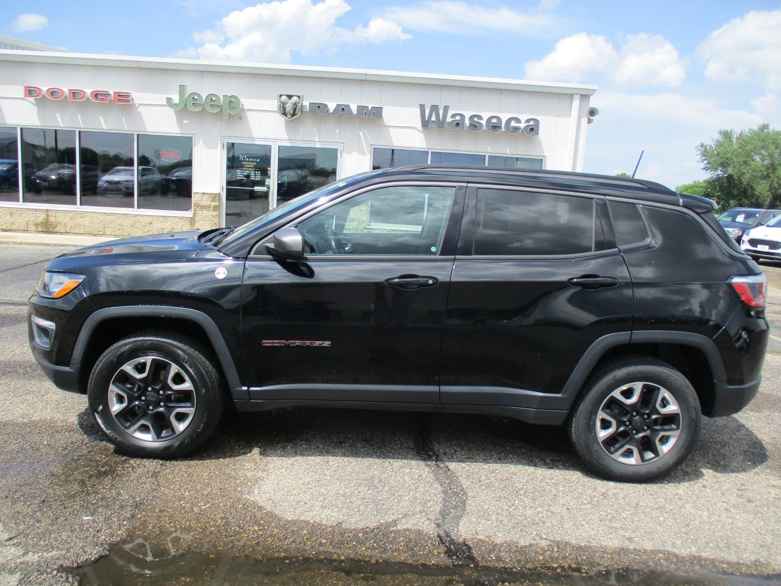 Used 2018 Jeep Compass Trailhawk with VIN 3C4NJDDB0JT334538 for sale in Waseca, Minnesota