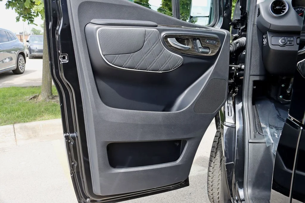 Used 2026 Black Mercedes-Benz  image 32
