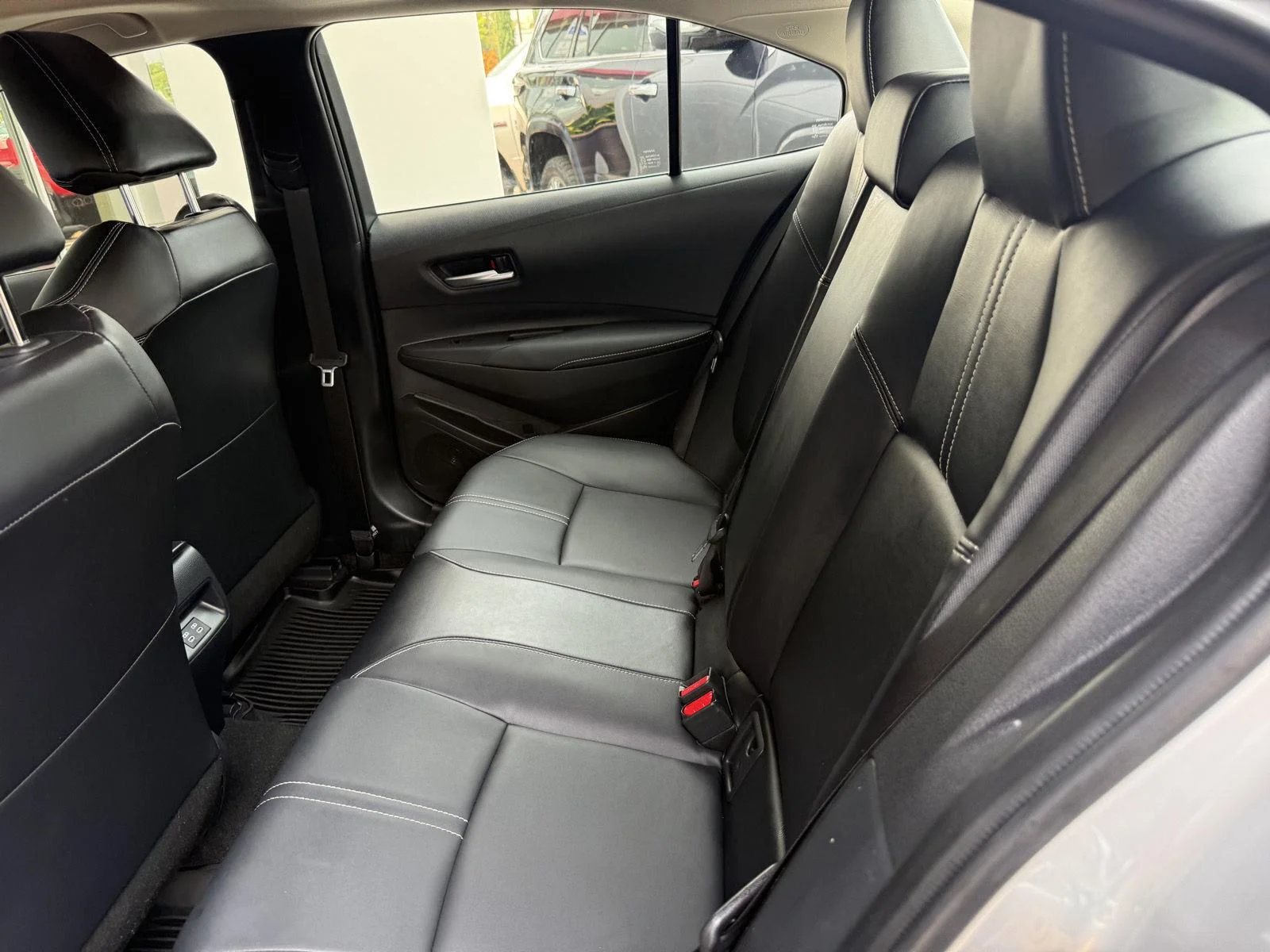 Used 2026 Classic Silver Metallic Toyota Hybrid XLE image 17