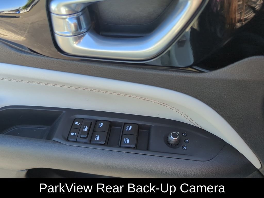 Used 2025 White Jeep Limited image 10