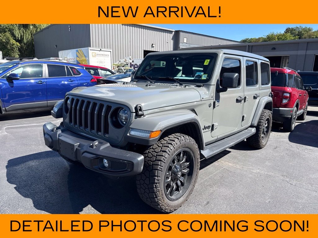 Used 2023 Gray Clearcoat Jeep  image 1