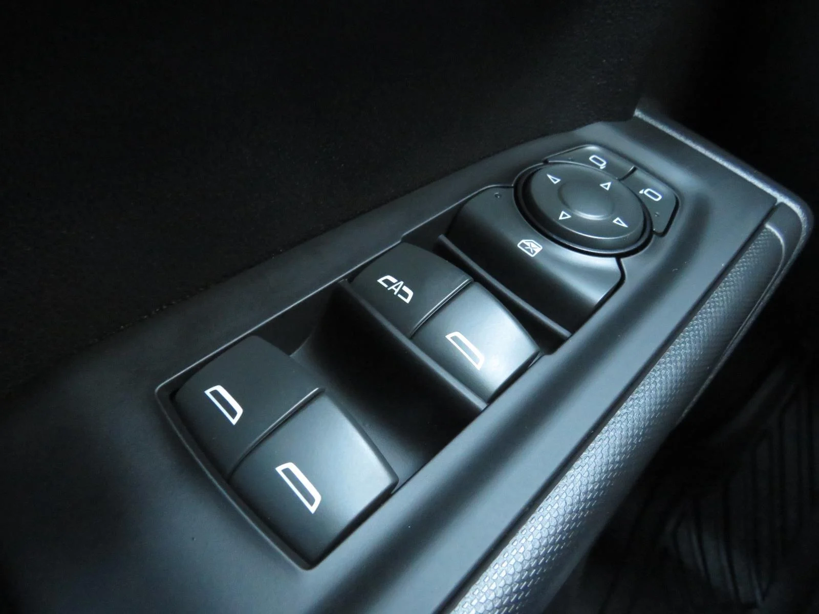 Used 2023 Red Chevrolet Custom Trail Boss image 31