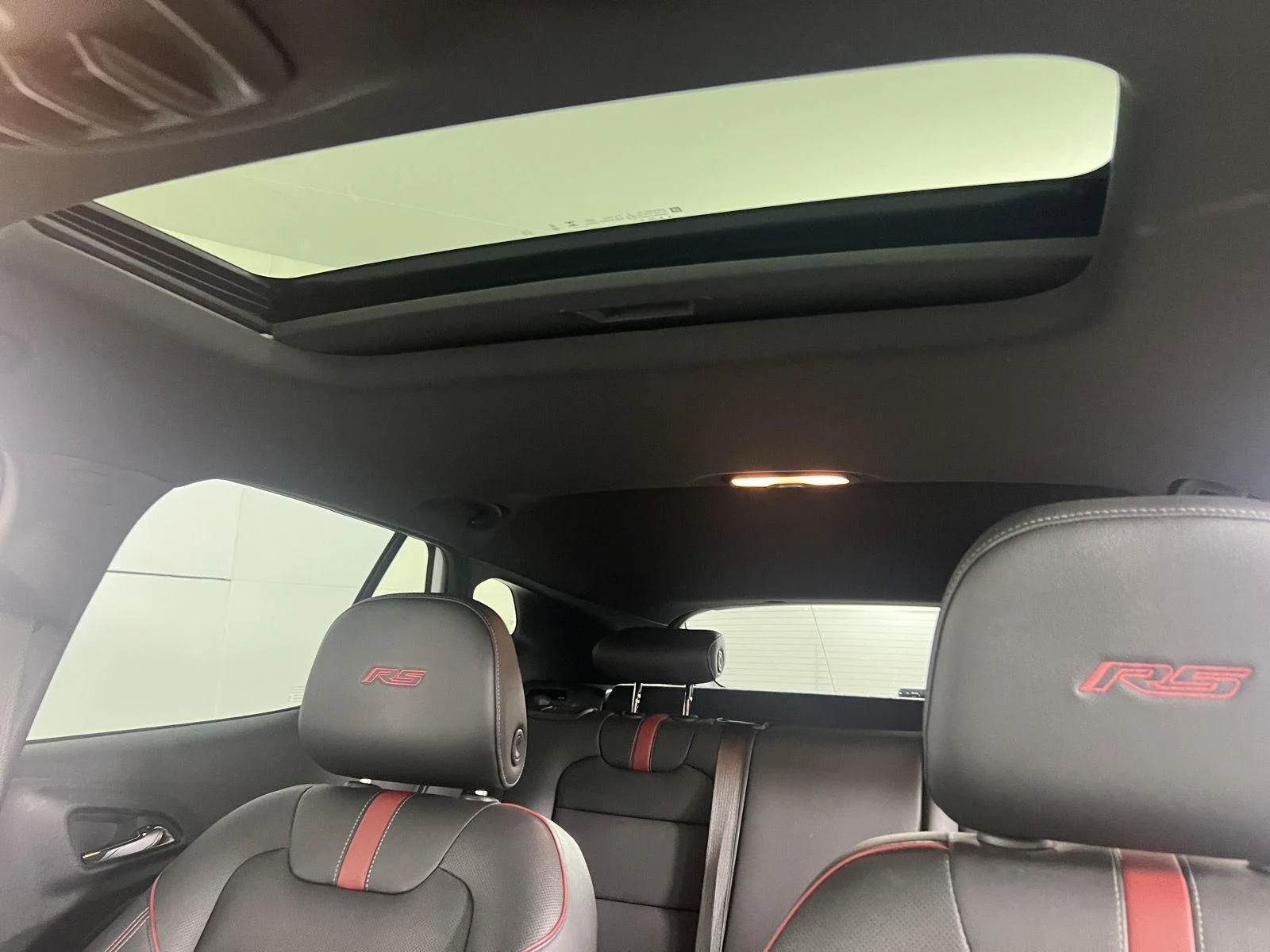 Used 2024 Summit White Chevrolet 2RS image 5