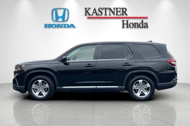 Certified Used 2025 Crystal Black Pearl Honda EX-L image 9
