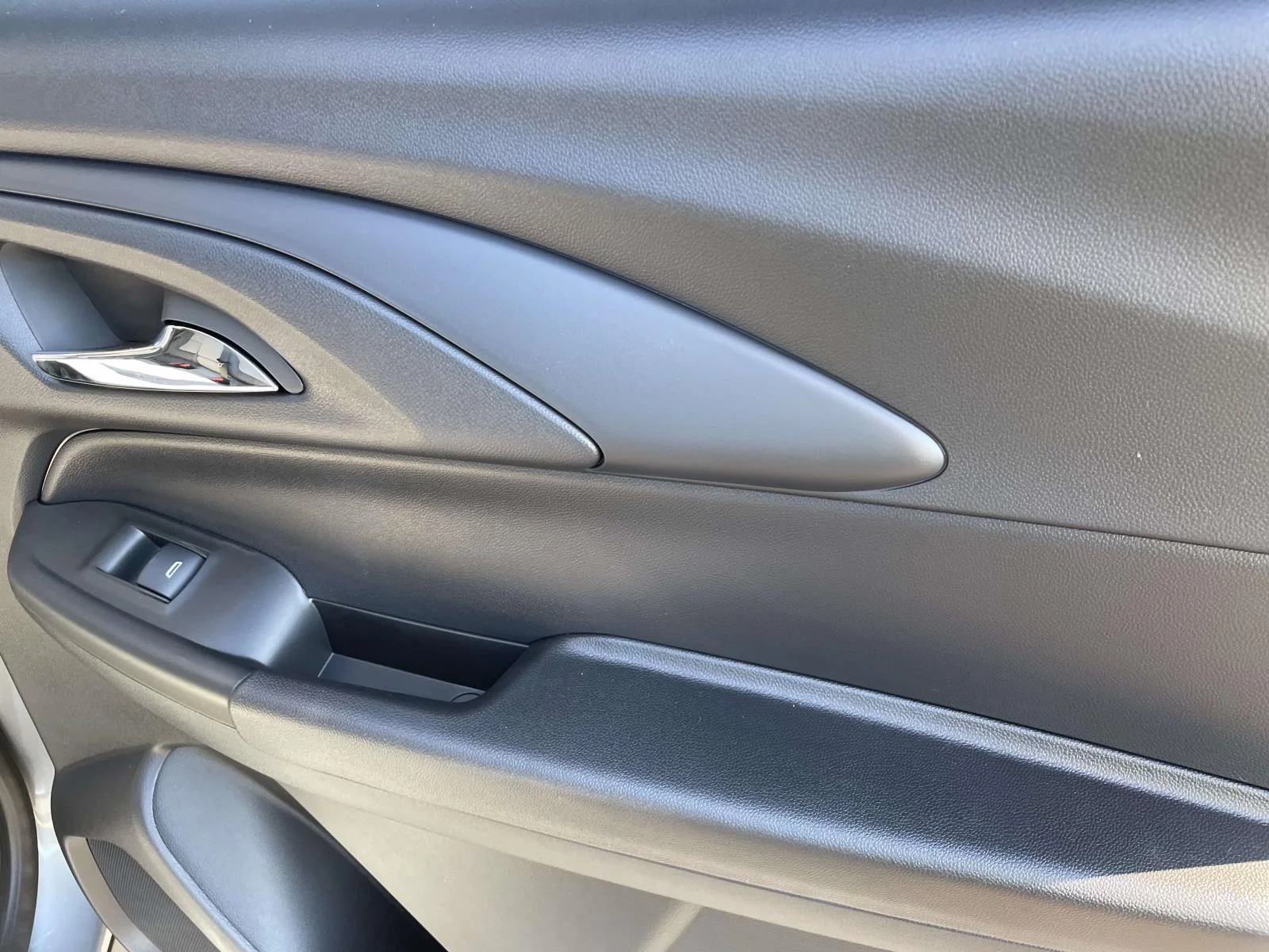New 2026 Sterling Gray Metallic Chevrolet LT image 9