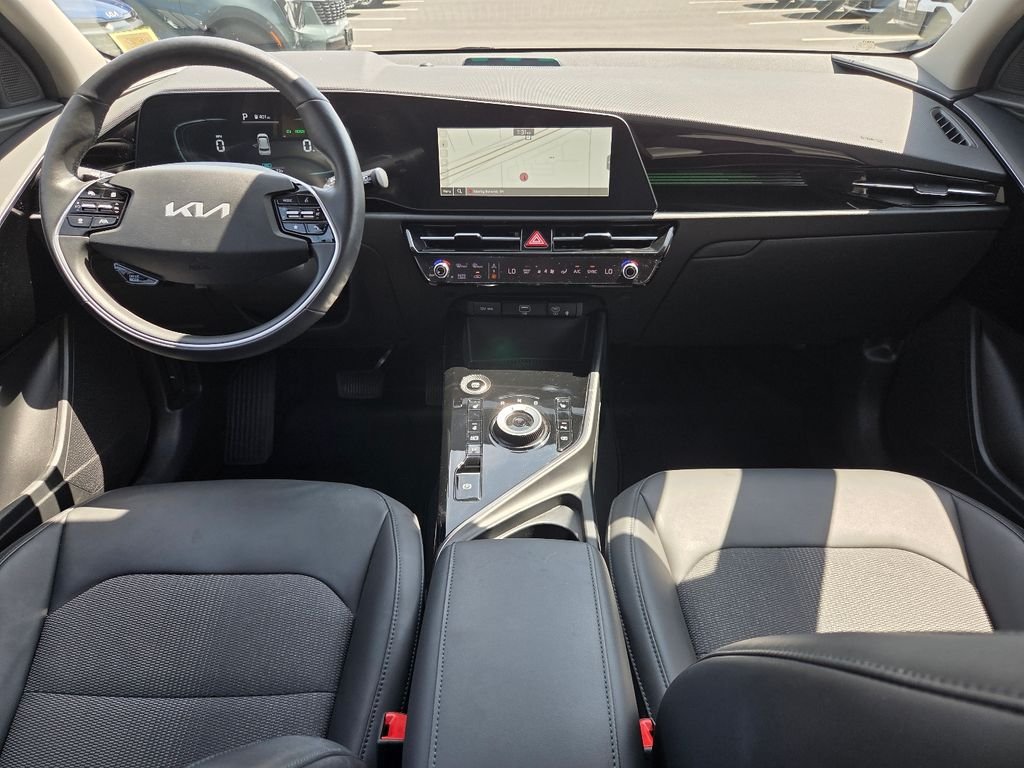 Used 2023 White Kia EX image 12