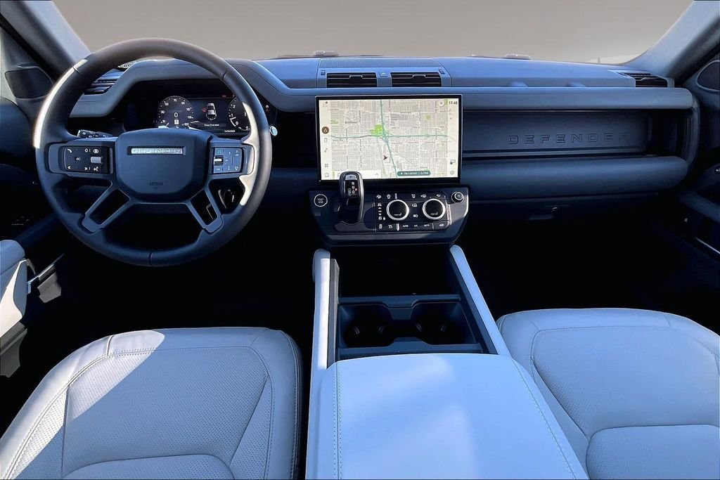 New 2026 SANTORINI BLACK Land Rover S image 5