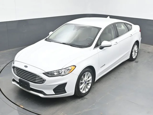 Used 2019 Oxford White Ford SE image 15