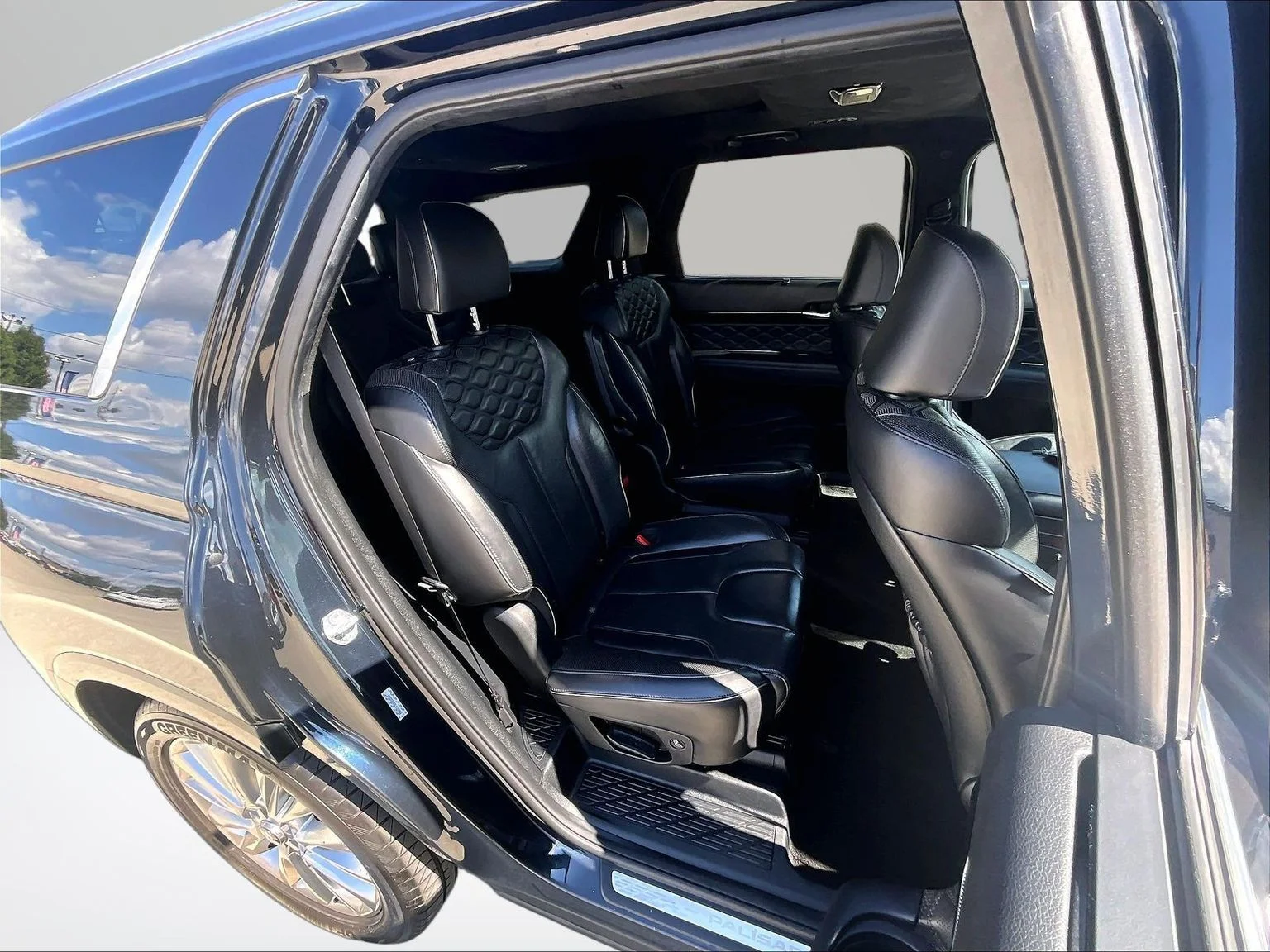 Used 2020 White Hyundai Limited image 27