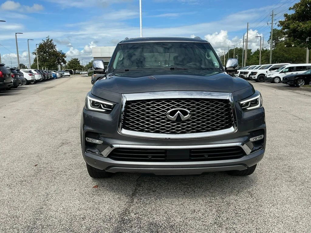 Used 2019 Gray INFINITI LUXE image 16