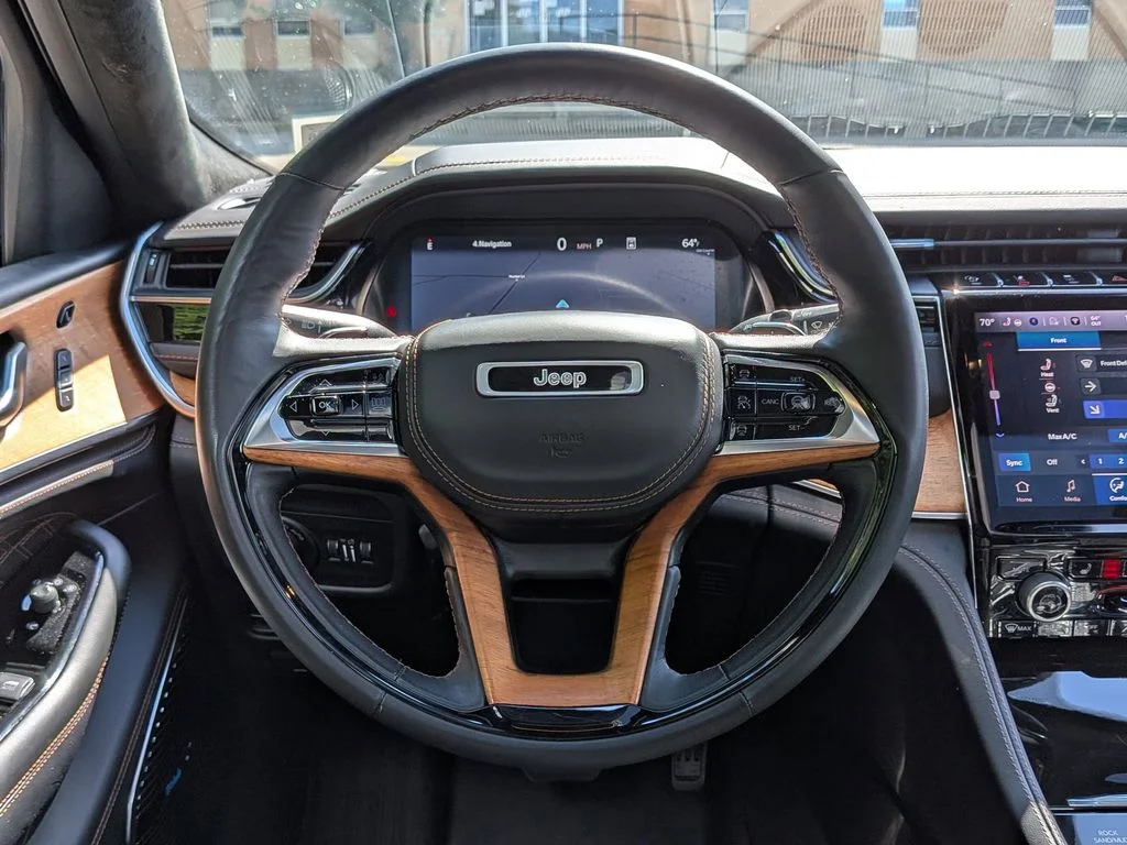 Used 2023 Black Jeep Summit Reserve image 16