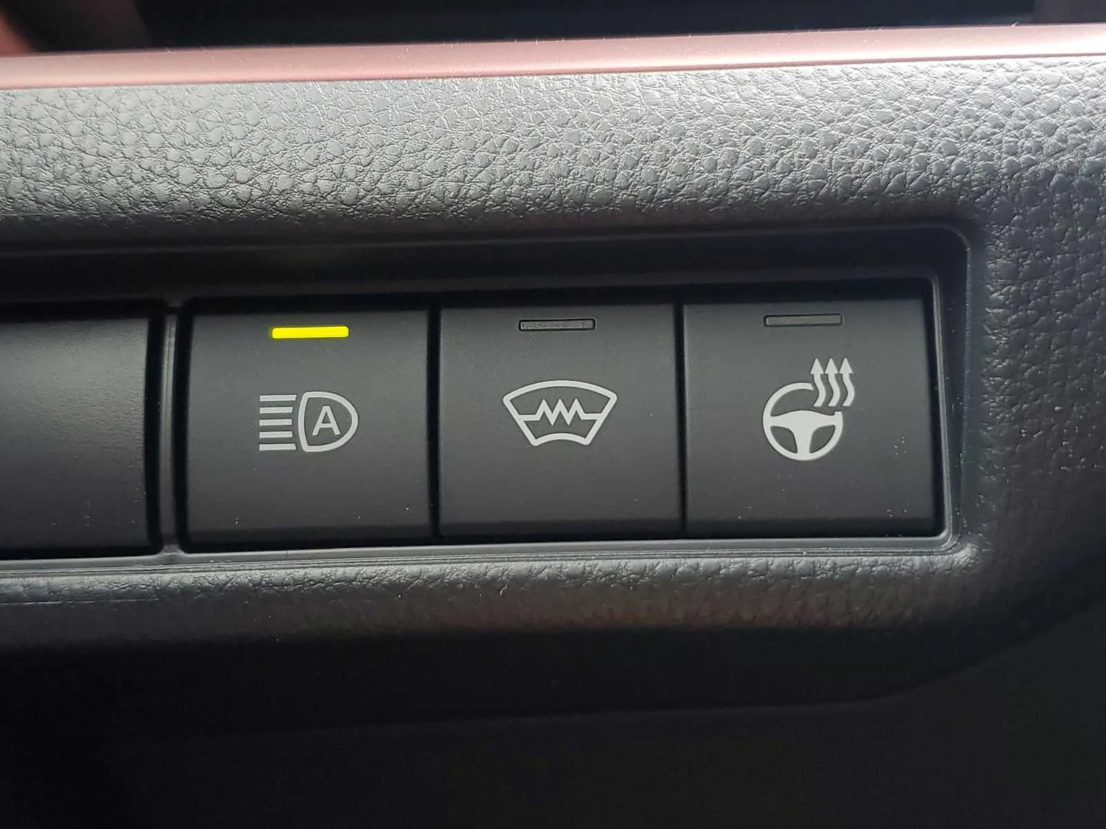 New 2026 Wind Chill Pearl Toyota SE image 28