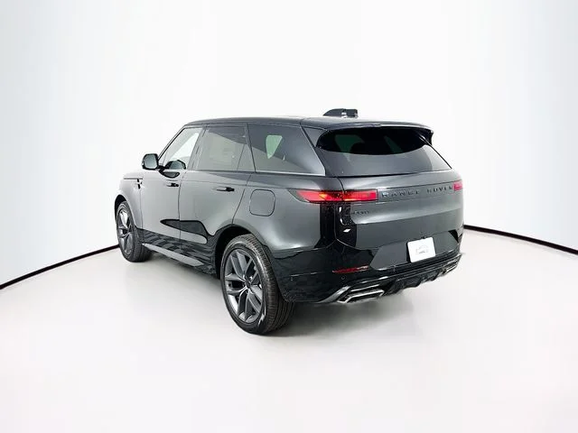 New 2026 Black Land Rover Dynamic SE image 7