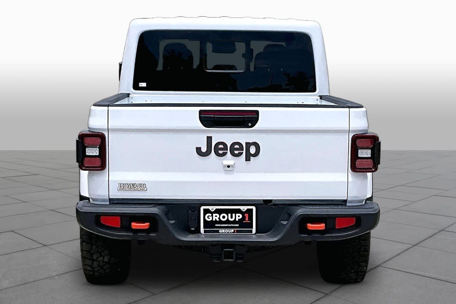 New 2026 Bright White Clearcoat Jeep Mojave image 5