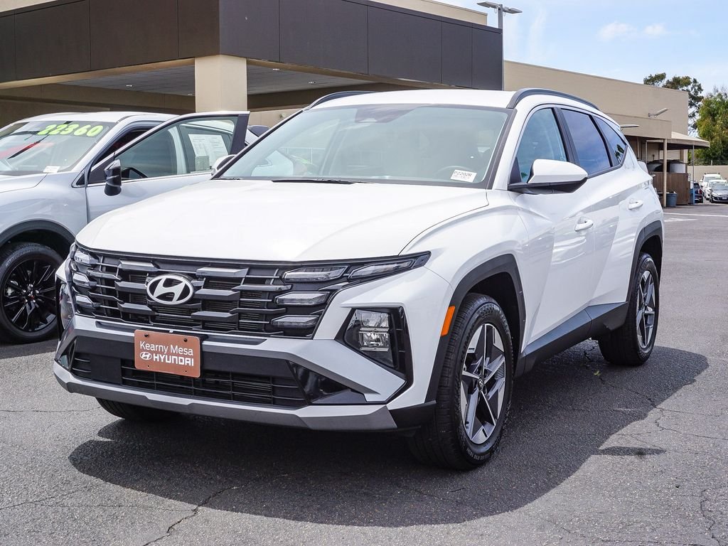 Used 2026 White Hyundai SEL image 3