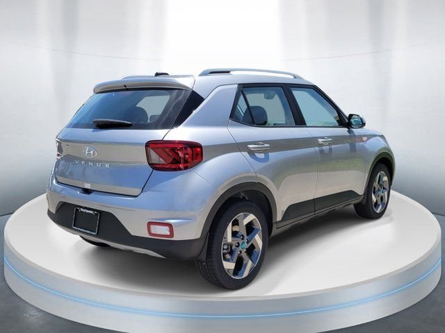 New 2026 Silver Hyundai SEL image 4