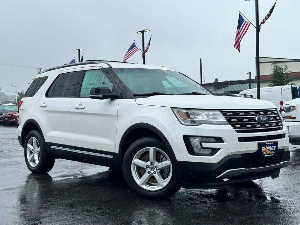 2016 Ford Explorer XLT 4WD's photo