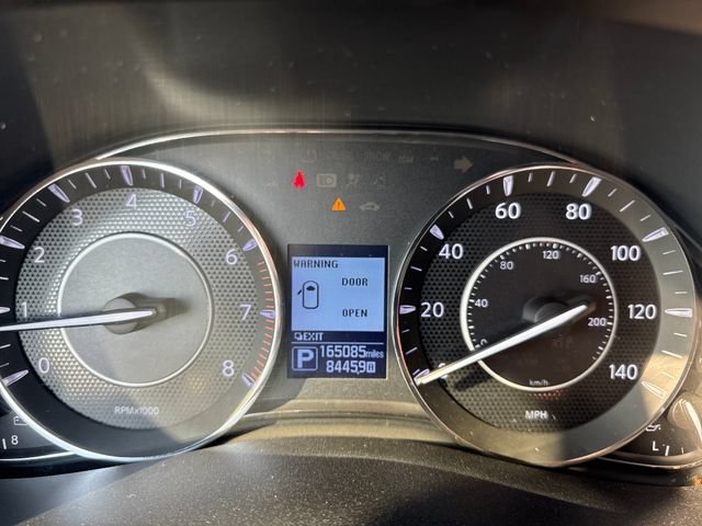 Used 2020 Black Nissan Platinum image 15