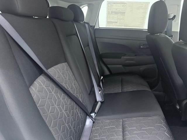2025 Mitsubishi Outlander Sport ES - Photo 20
