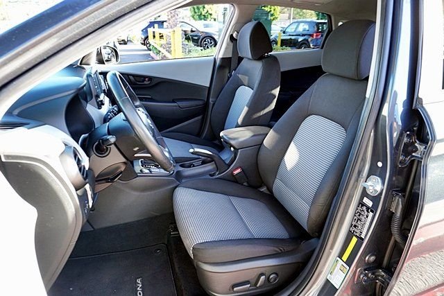 Used 2020 Gray Hyundai SEL Plus image 14