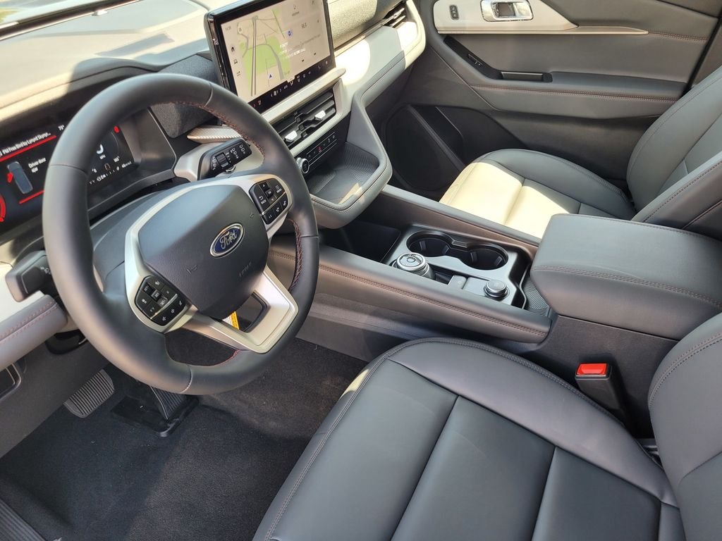 New 2026 Agate Black Metallic Ford Active image 9