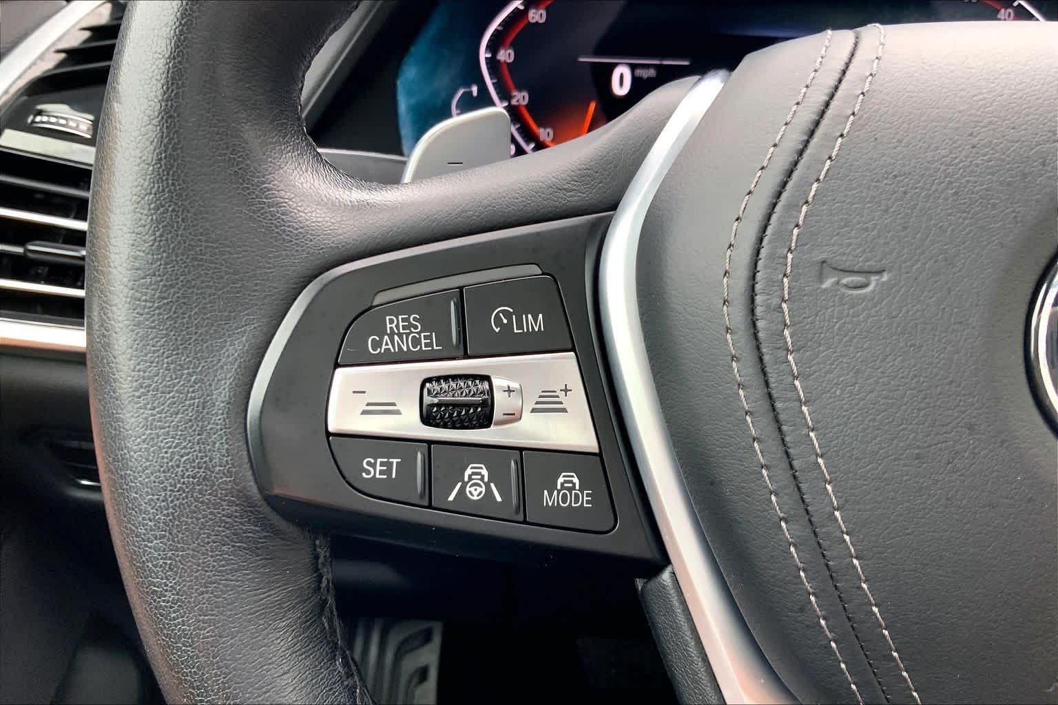 Used 2022 Sparkling Brown Metallic BMW xDrive40i image 23