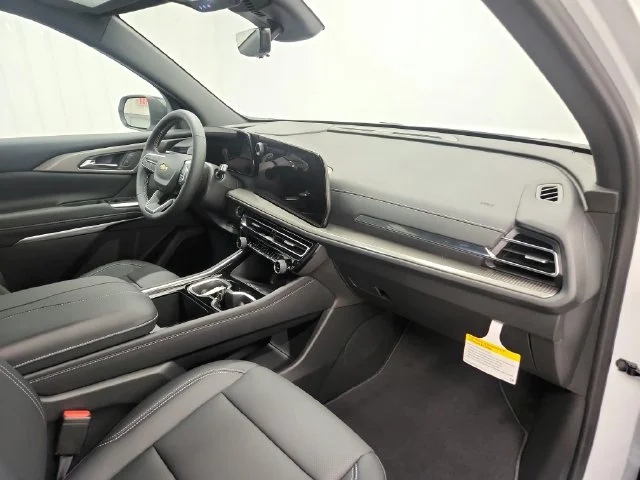 2027 Chevrolet Traverse LT - Photo 24