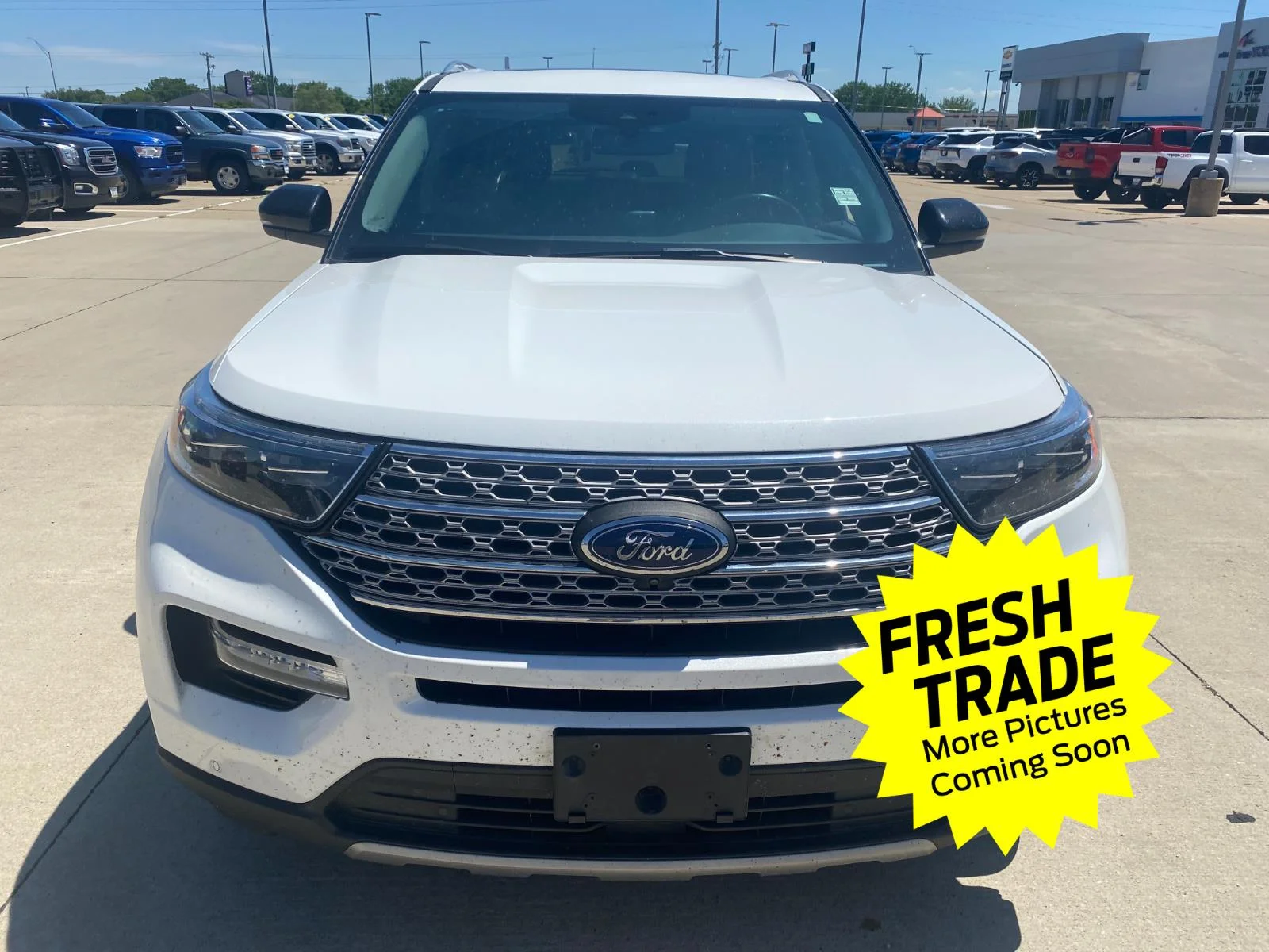 Used 2023 Star White Metallic Tri-Coat Ford Limited image 4