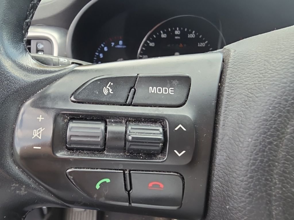 Used 2016 Silver Kia SX image 14