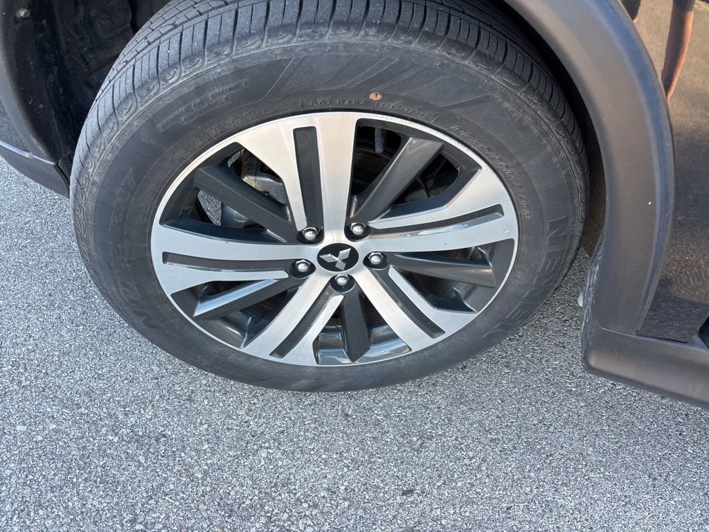 Certified Used 2025 Black Mitsubishi  image 44