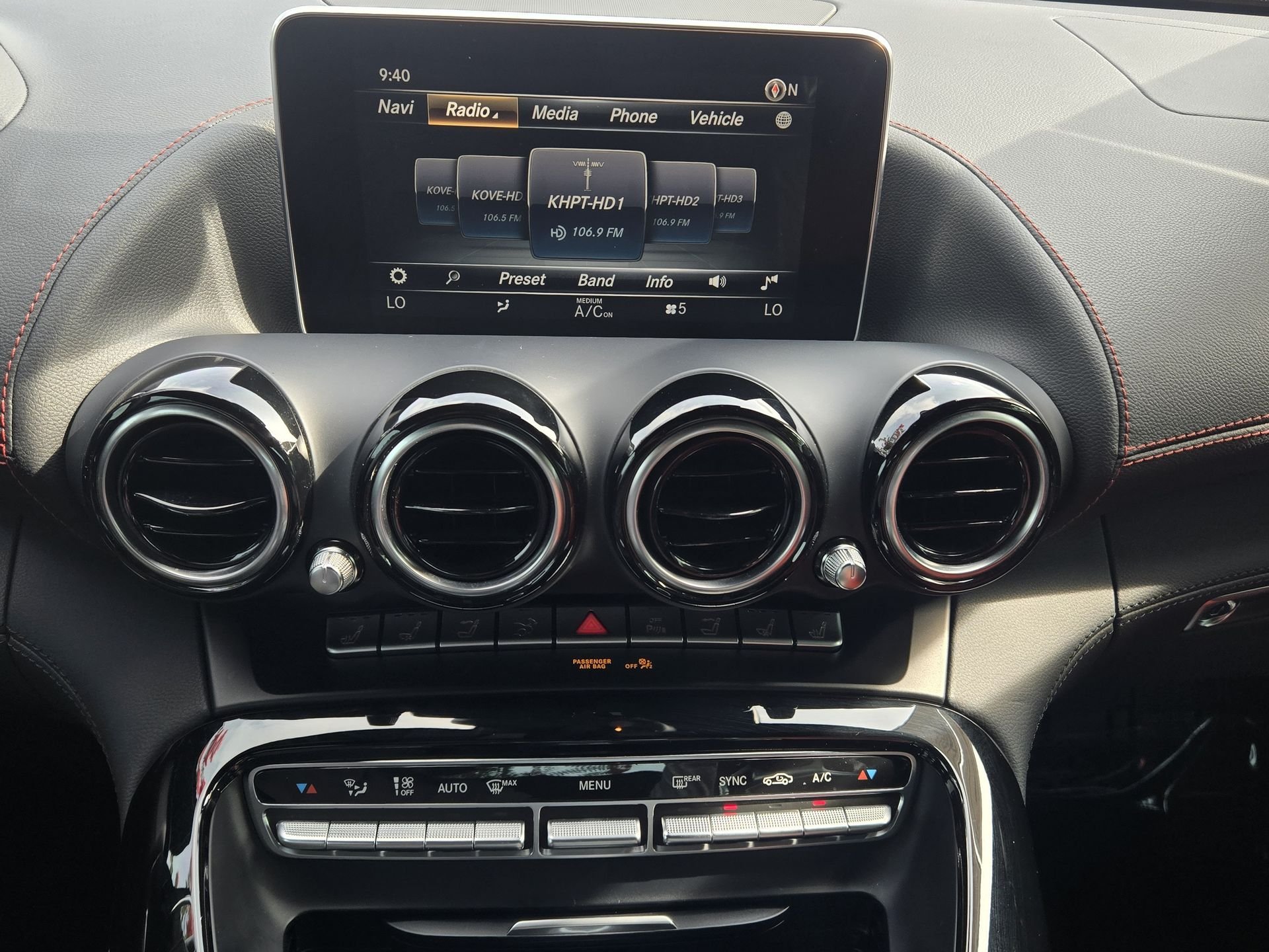 Used 2018 Selenite Gray Metallic Mercedes-Benz Base image 18