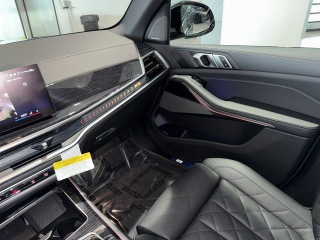 New 2026 Dravit Grey Metallic BMW xDrive50e image 21