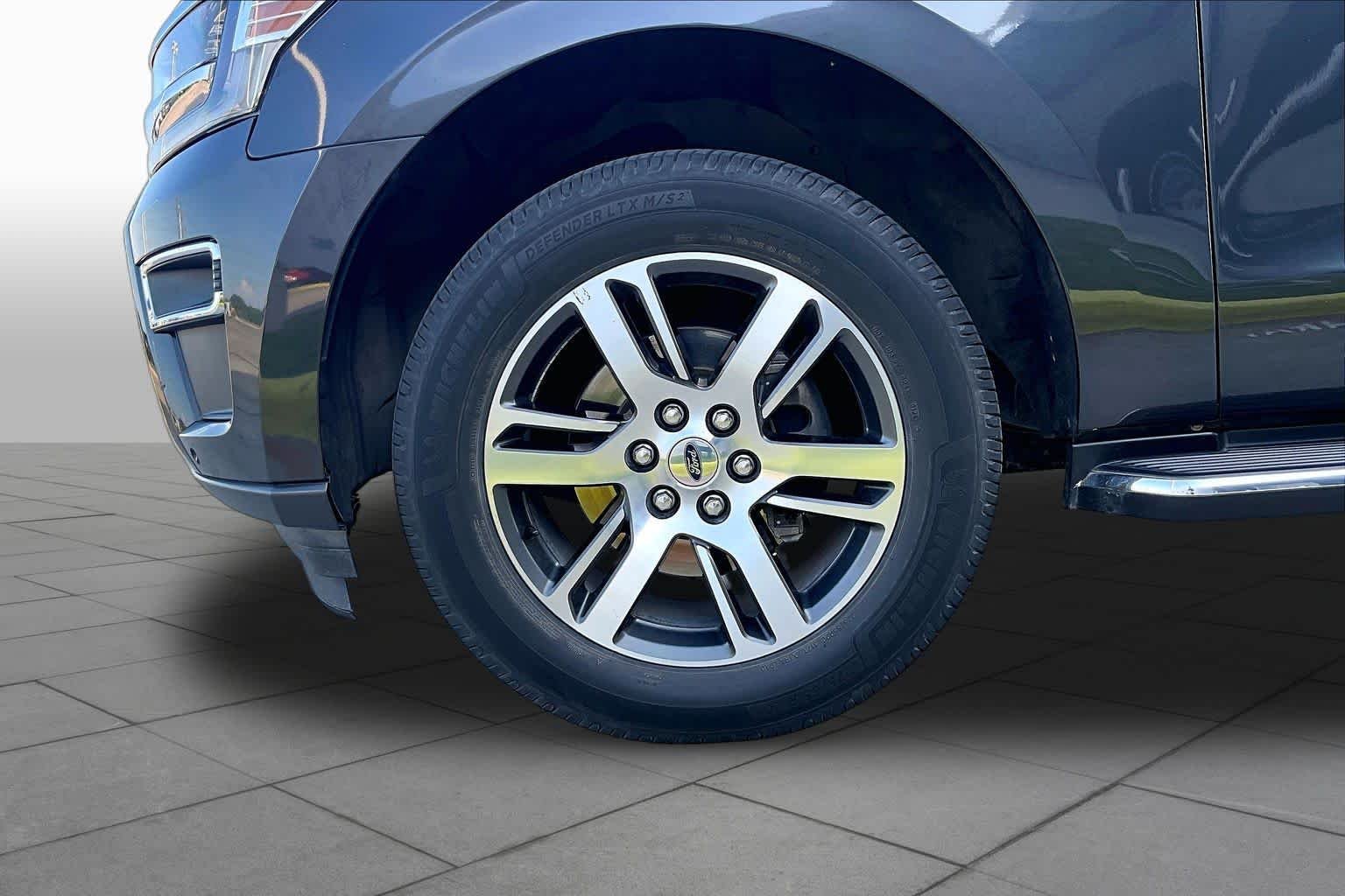 Used 2022 Dark Matter Metallic Ford Limited image 11