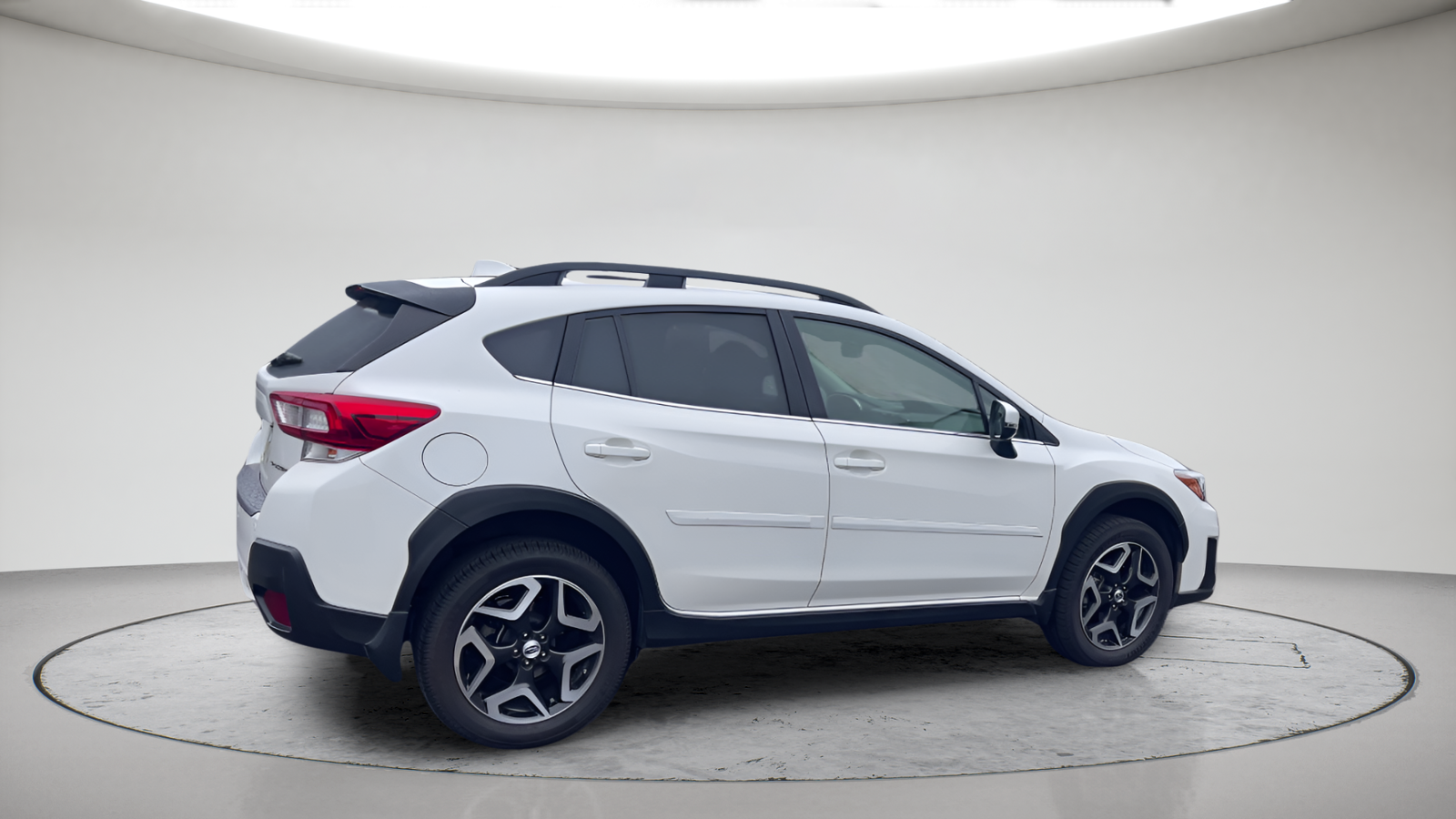 Used 2018 Crystal White Pearl Subaru 2.0i Limited image 6