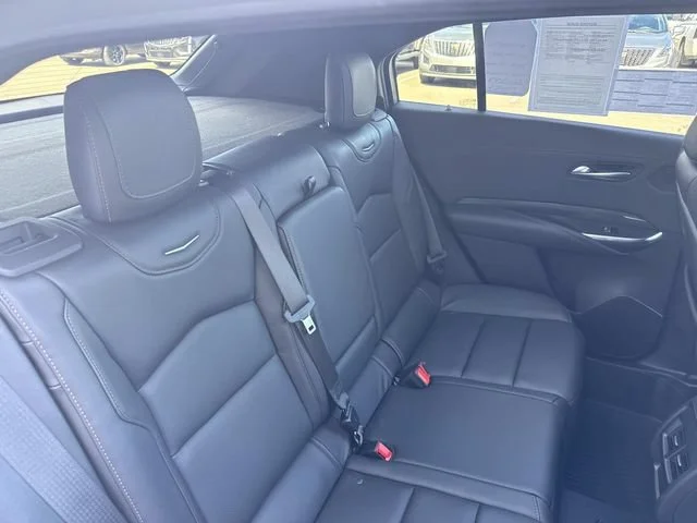 Used 2019 CRYSTAL WHITE TRICOAT Cadillac AWD Sport image 55