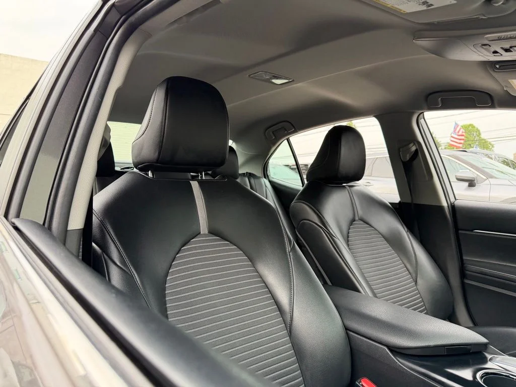 Used 2020 Gray Toyota SE image 8