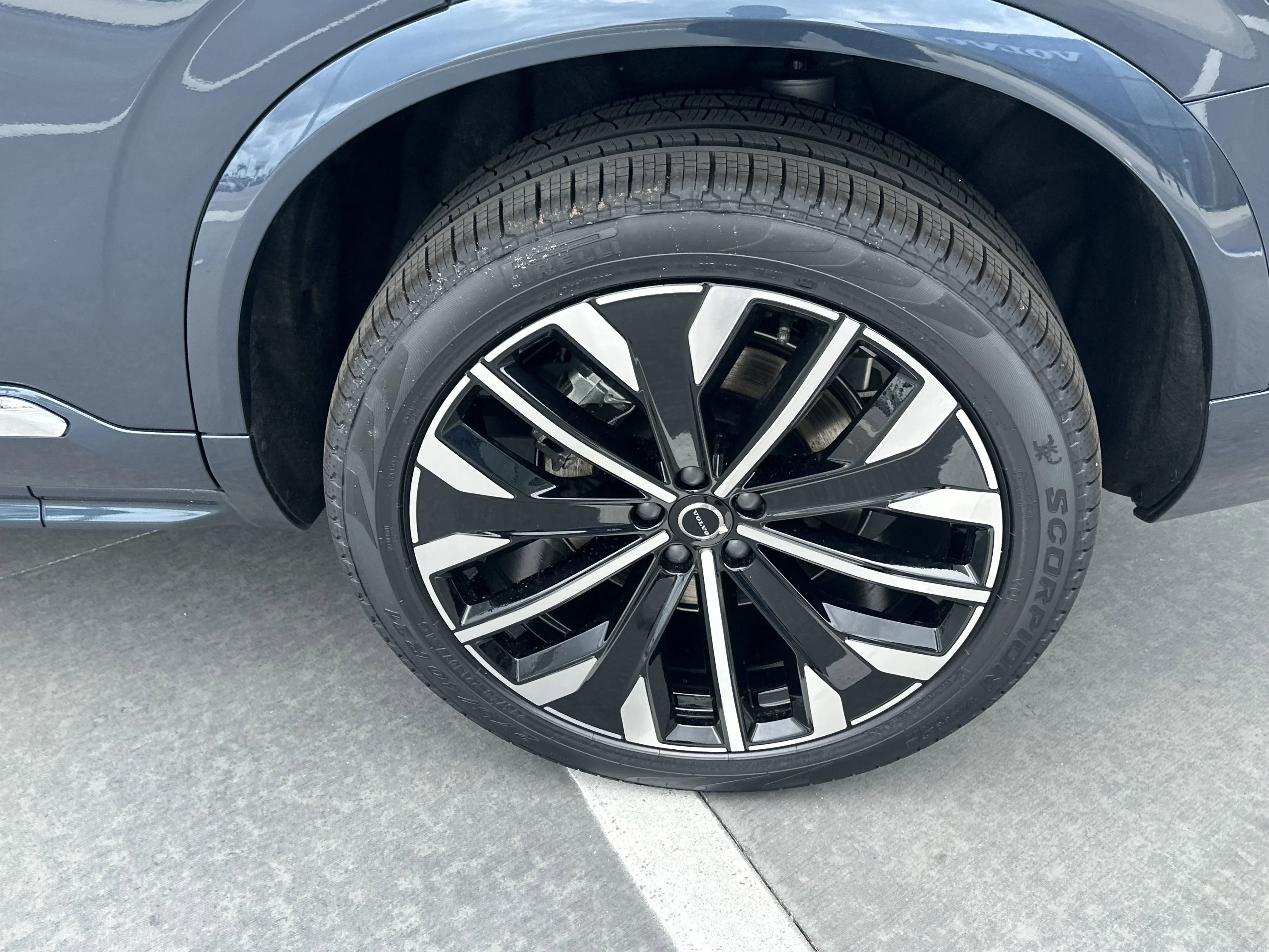 2026 Volvo XC90 Ultra - Photo 10