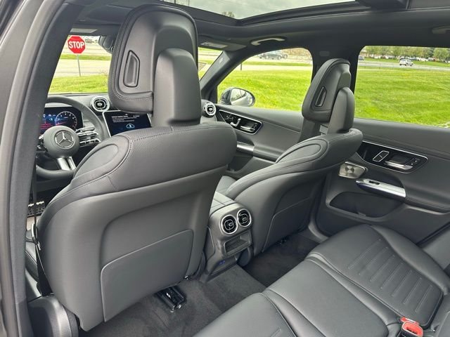 New 2026 MANUFAKTUR exclusive graphite grey magno Mercedes-Benz GLC 300 image 18
