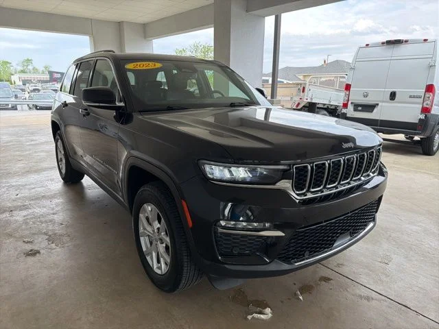 Used 2023 Black Jeep Limited image 10