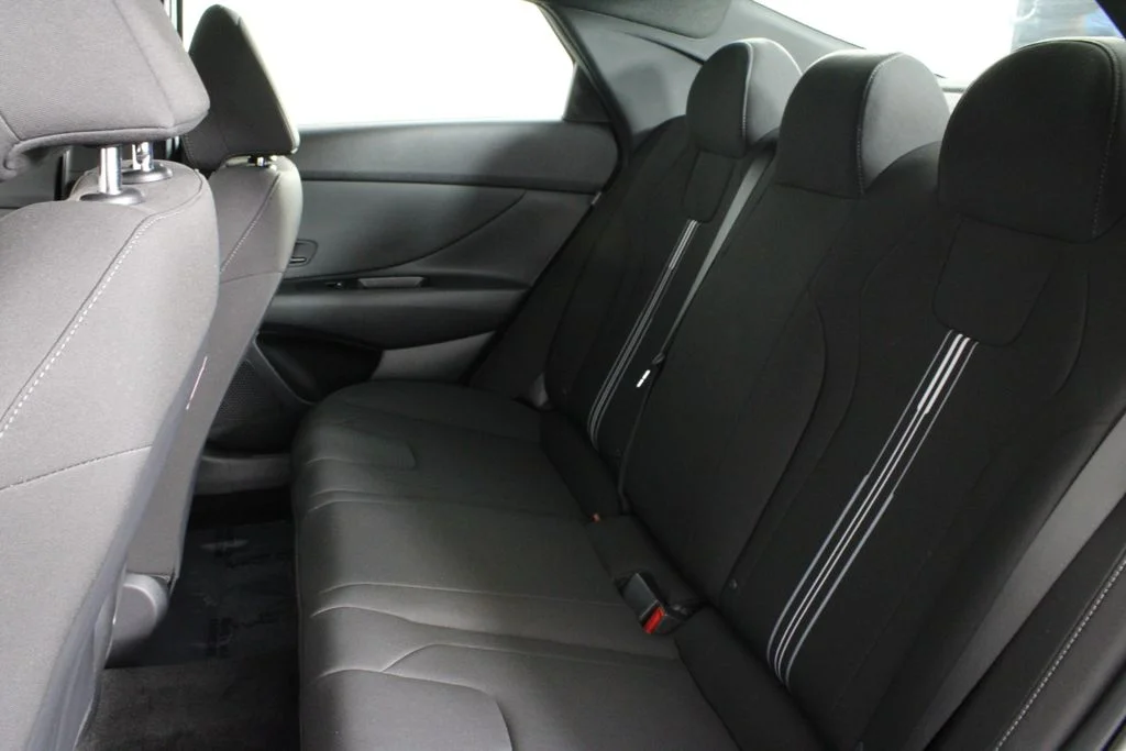 Used 2026 Black Hyundai SEL Sport image 21