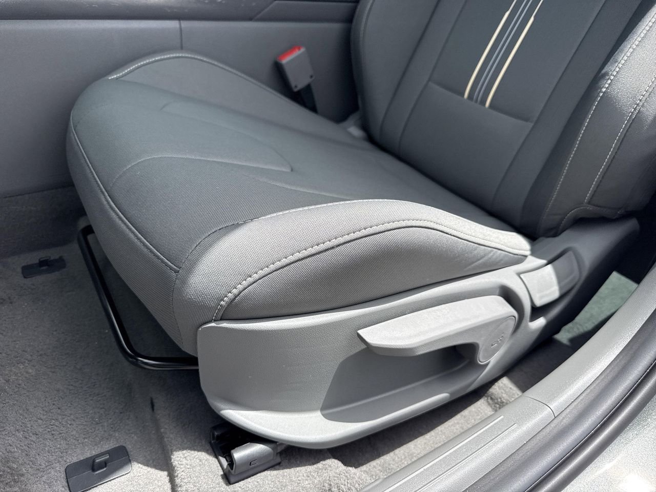 New 2026 Amazon Gray Hyundai SEL Sport Premium image 11
