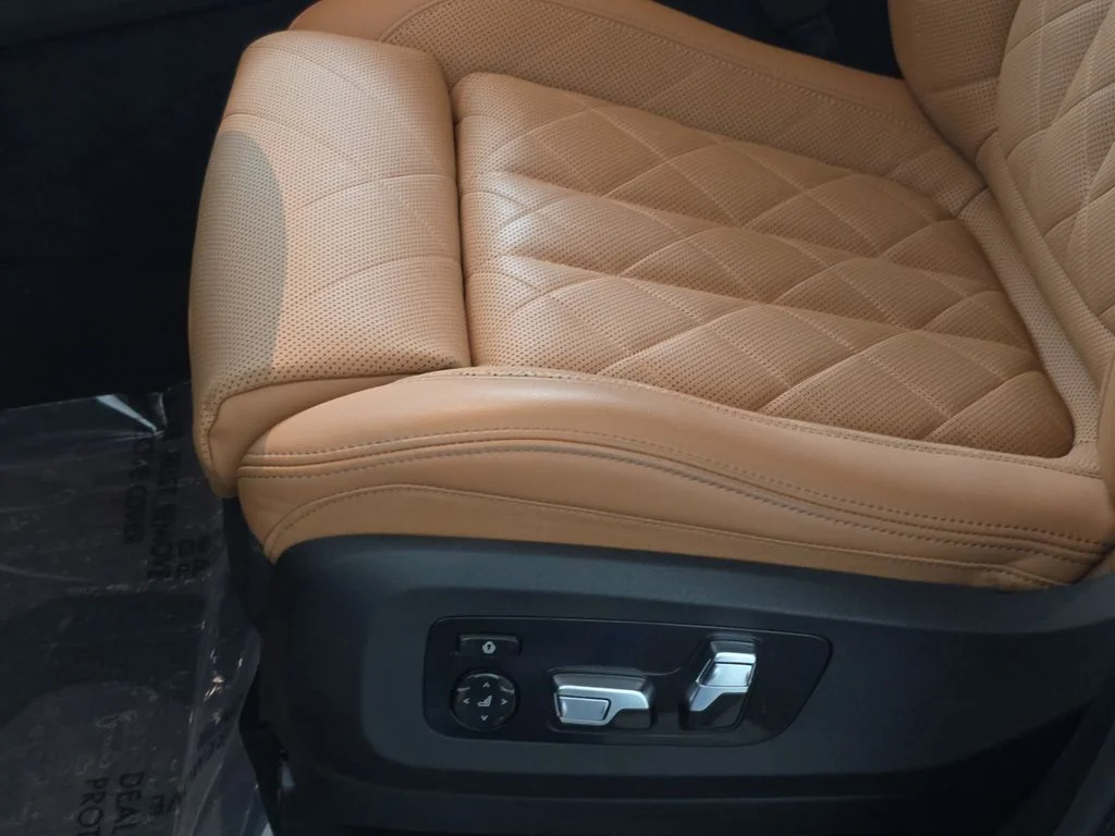 Used 2024 Skyscraper Gray Metallic BMW xDrive40i image 29