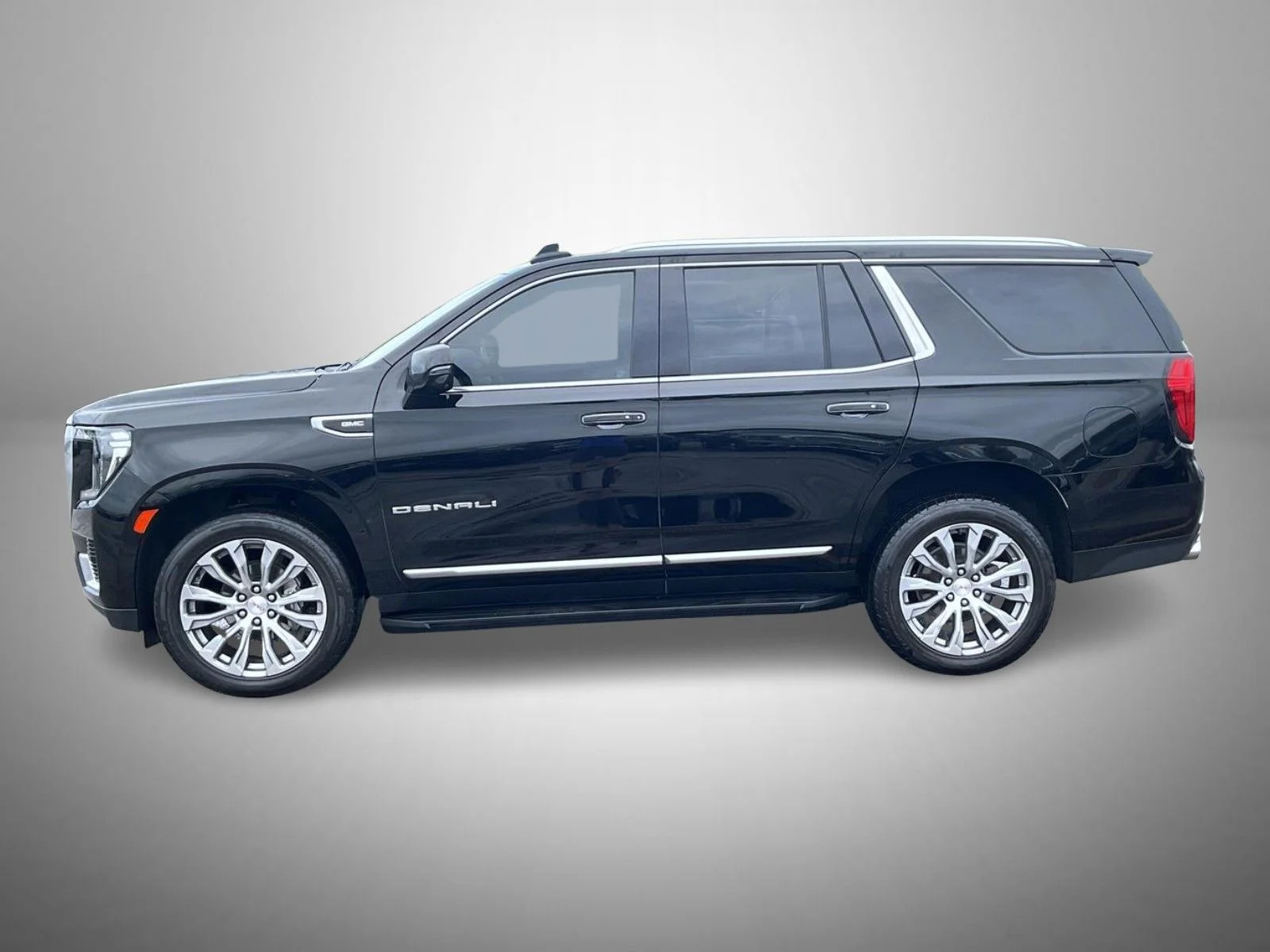 Used 2021 Black GMC Denali image 8