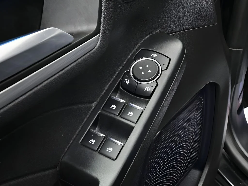 Used 2024 Agate Black Metallic Ford Platinum image 19