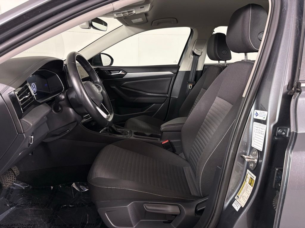 Used 2025 Gray Volkswagen 1.5T S image 16