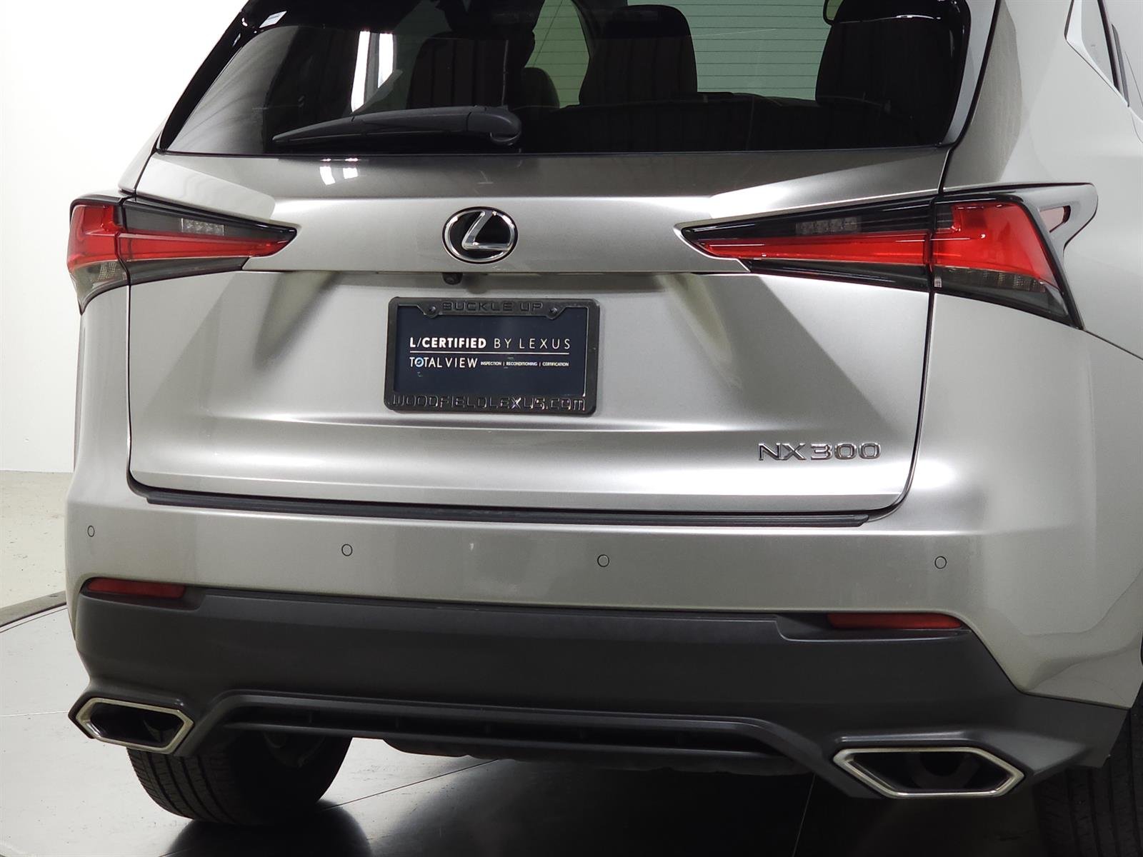 Certified Used 2020 Silver Lexus  image 9