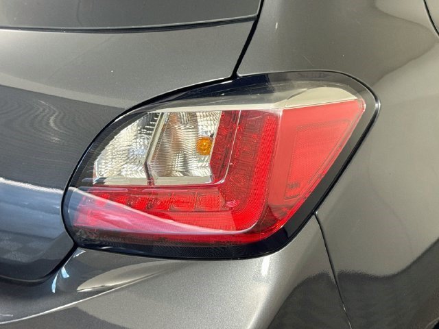 Used 2024 Graphite Gray Metallic Mitsubishi ES image 29