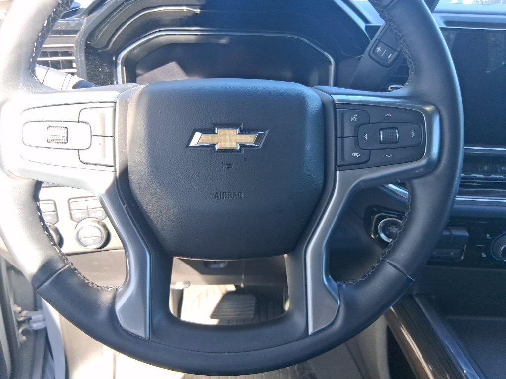 Used 2024 Gray Chevrolet LT image 9