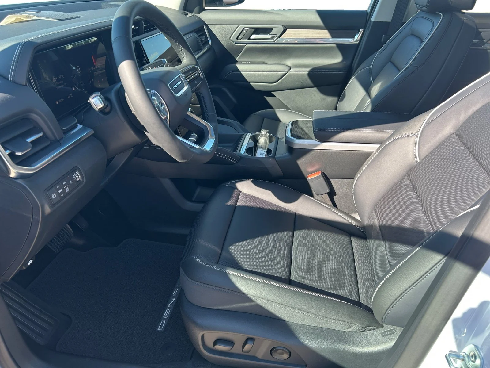 New 2027 Glacier White Tricoat GMC AWD Denali image 14