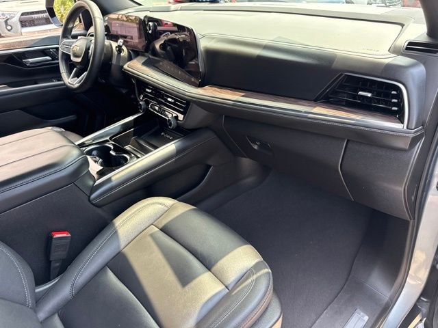 Used 2025 Gray Chevrolet LT image 22